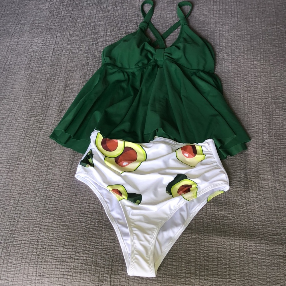 Flirty tanking top & Avocado cheeky bottoms
